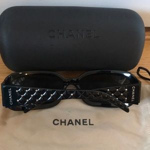 Good condition! Chanel sunglasses